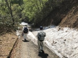養父町吉井活動地の残雪