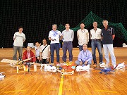 室内ラジコン飛行機の飛行会を行ないました