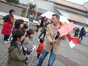 新潟県小千谷市で紙飛行機教室を開催